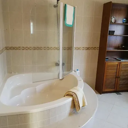 Suites Milharica 民宿 帕塔亚什